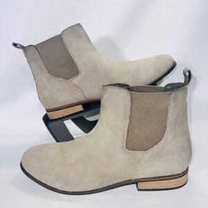 Urban Outfitters UO Chelsea Suede Boots Beige Men's 10